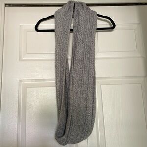 Women’s Sonoma Wrap Gray Scarf